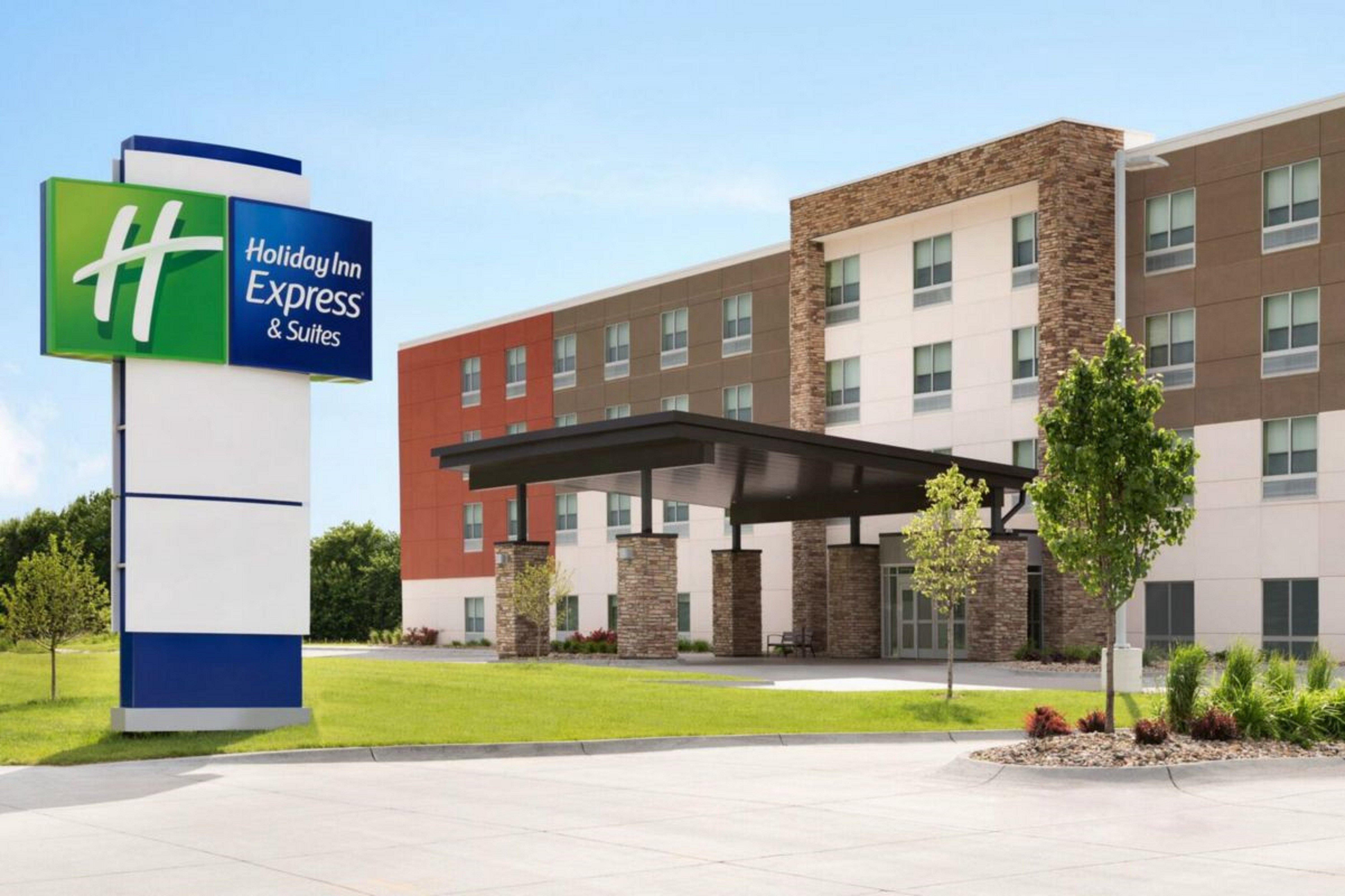 Holiday Inn Express & Suites - Grand Rapids South - Wyoming By Ihg Экстерьер фото
