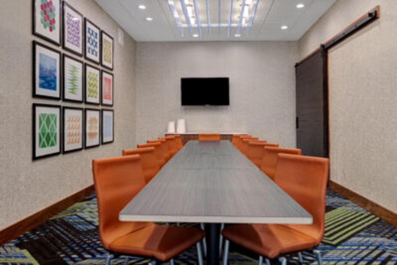 Holiday Inn Express & Suites - Grand Rapids South - Wyoming By Ihg Экстерьер фото