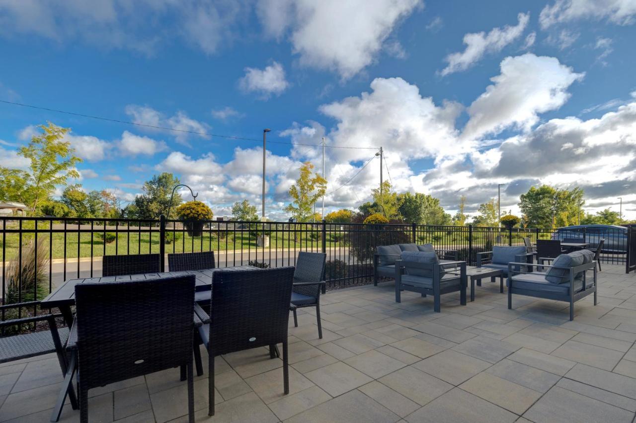 Holiday Inn Express & Suites - Grand Rapids South - Wyoming By Ihg Экстерьер фото