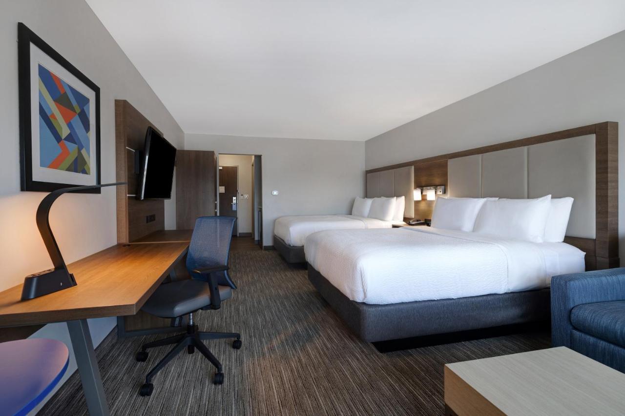 Holiday Inn Express & Suites - Grand Rapids South - Wyoming By Ihg Экстерьер фото