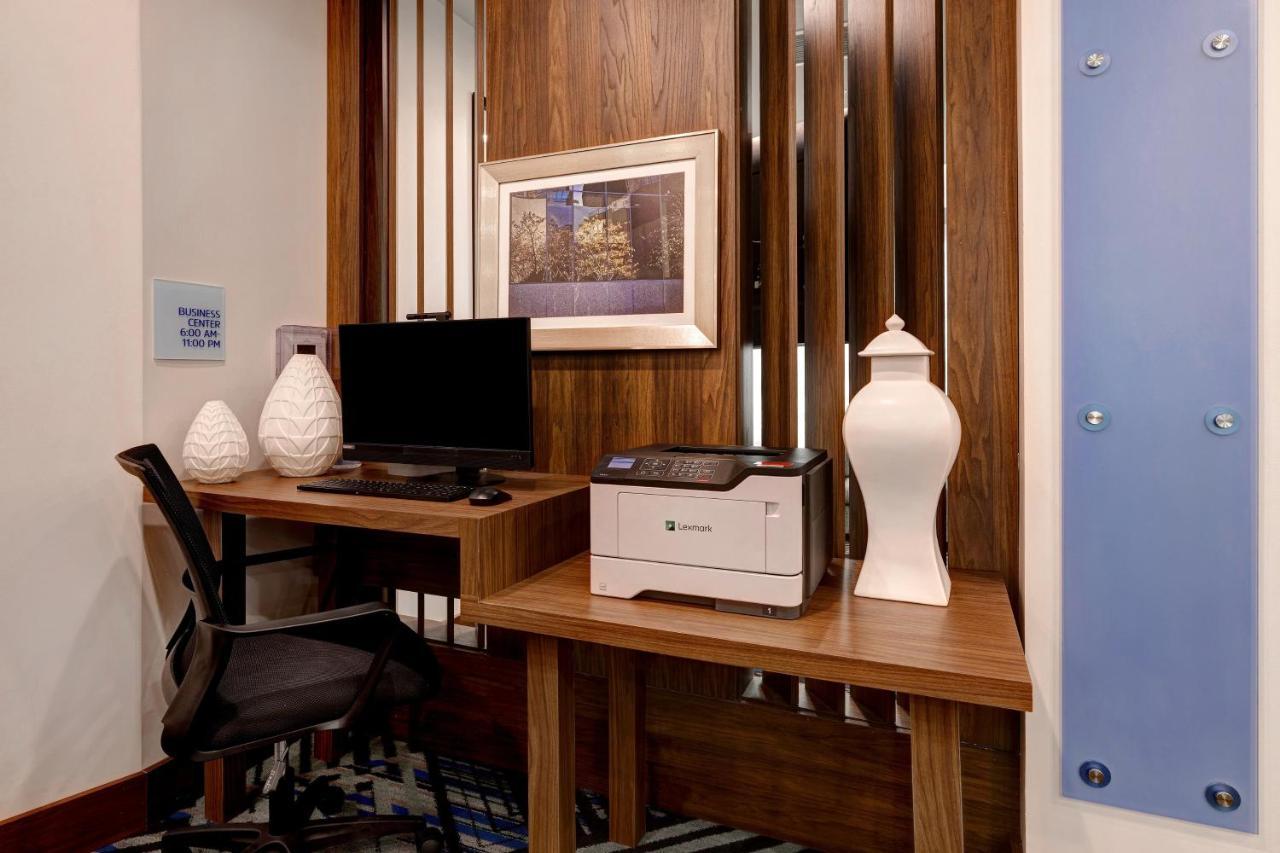 Holiday Inn Express & Suites - Grand Rapids South - Wyoming By Ihg Экстерьер фото