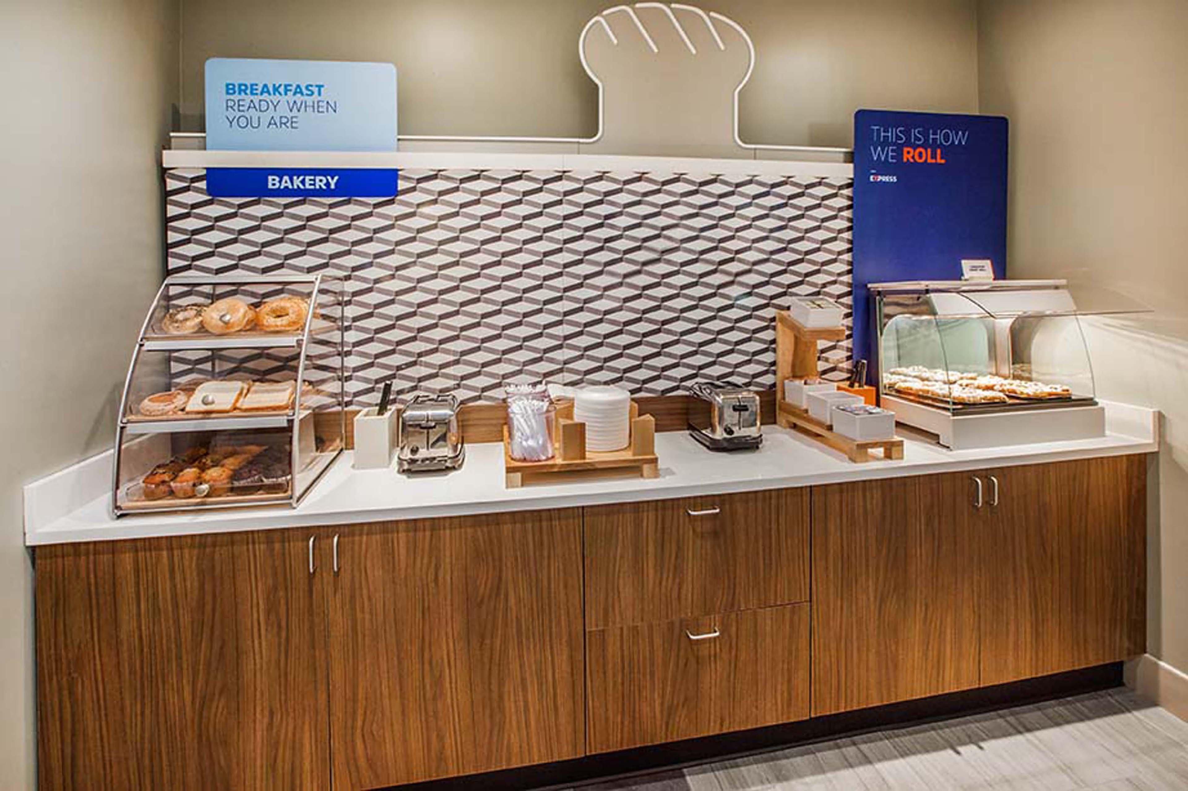 Holiday Inn Express & Suites - Grand Rapids South - Wyoming By Ihg Экстерьер фото